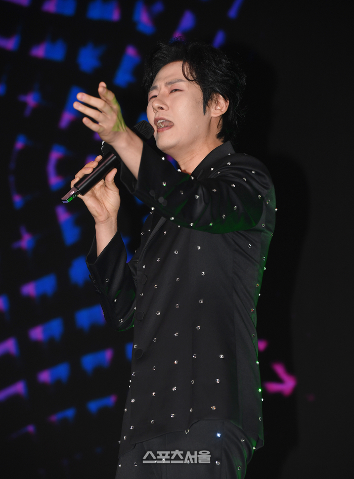 [포토]서울석세스대상 축하 공연하는 강문경