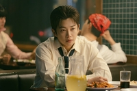 “뭐야~ 이 남자!” 김민석, 외로워도 슬퍼도 꿋꿋한 ‘캔디男’