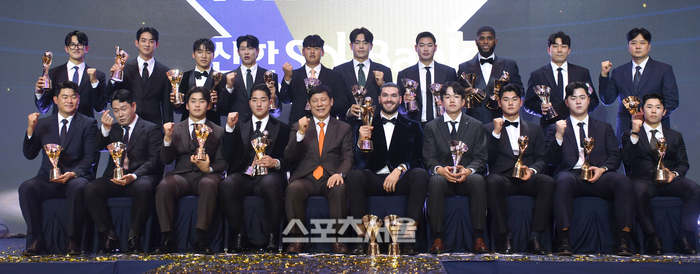 [포토] 영광의 KBO 시상식 수상자들