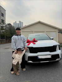 개그우먼 김영희, 10살 연하 남편에 새차 선물...남편 윤승열 “효도할게”