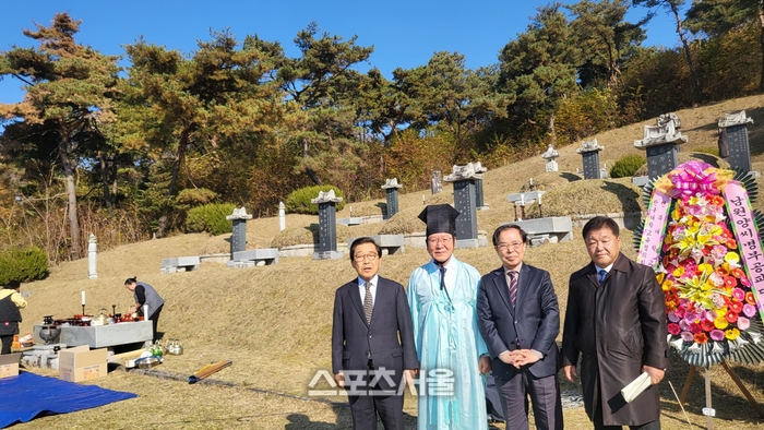 양영두 사선문화제전위원장,  남원양씨 병부공 시향 대제 참석...종친 대표들과 제례 봉행