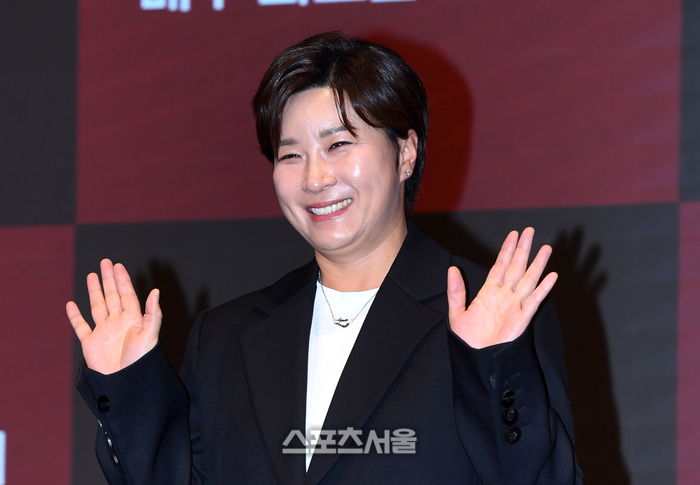 [포토]여성 야구단 단장 맡은 박세리