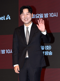 [포토]윤석민, ‘야구여왕’으로 인사 드려요!