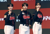 [포토]김온아-김민지-김성연, ‘야구여왕’ 파이팅!