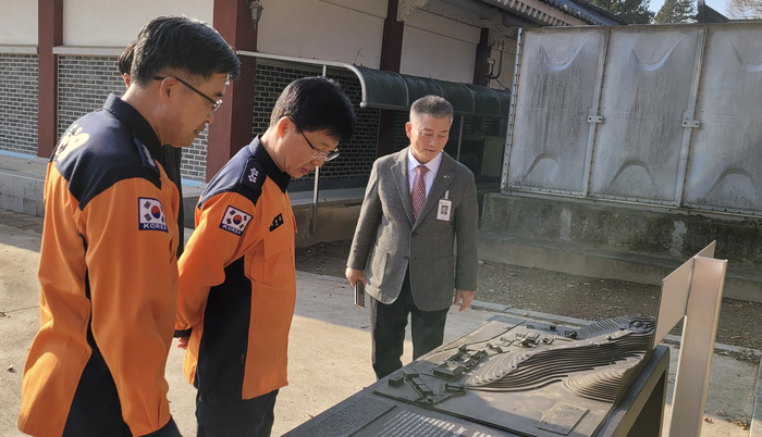 [강원소방]오승훈 본부장, 영월 장릉 문화재 인접 산림화재 예방 점검