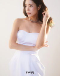 두 딸 엄마에서 다시 배우로…이윤지, 독서와 운동으로 채우는 일상의 기록