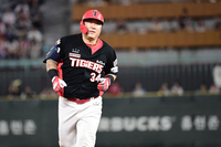 “불혹 넘어도 멈추지 않는다”…‘기록의 사나이’ 최형우, 올해의 기록상 선정 [올해의 상 D-7]