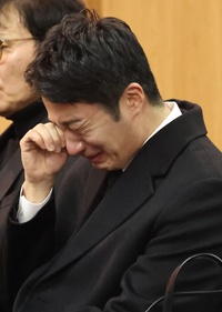[포토] 눈물 흘리는 정일우