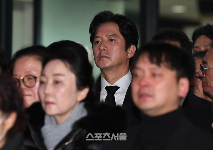 [포토] 고(故) 이순재 배웅하는 정준호