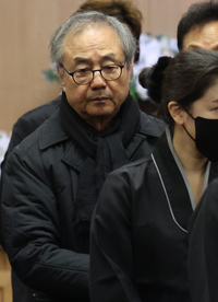 [포토] 고(故) 이순재 배웅하는 정동환