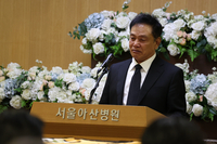 [포토] 추도사 하는 김영철