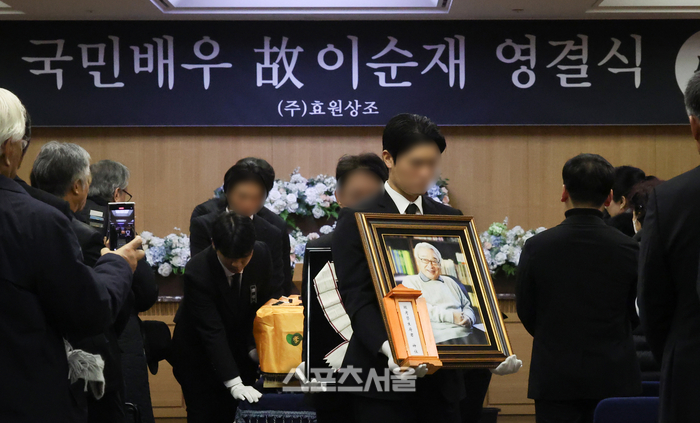 [포토] 떠나는 국민배우 고(故) 이순재