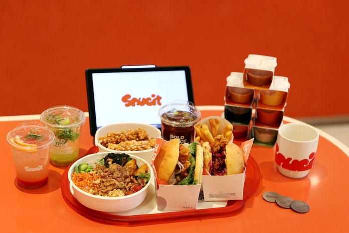 소싯 대표 메뉴. 사진 | 교촌