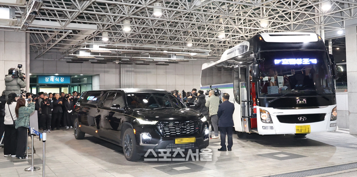 [포토] 고(故) 이순재 발인 ‘편안 쉬소서’