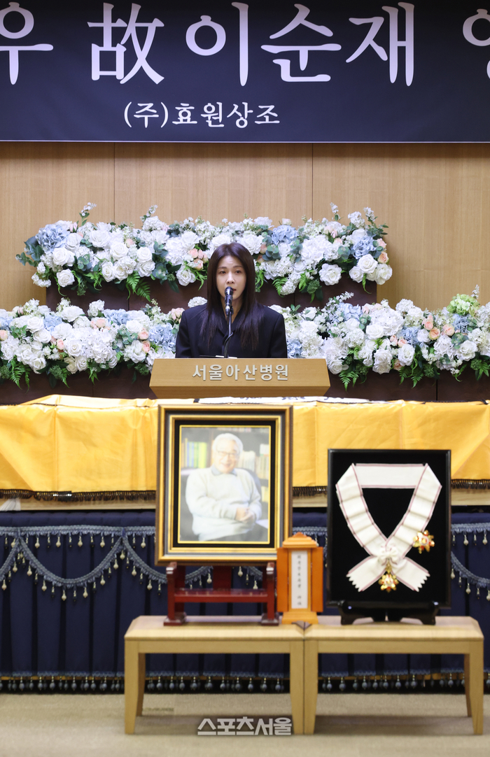 [포토] 고(故) 이순재 추도사하는 하지원