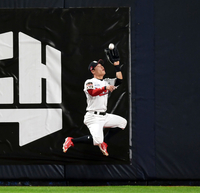 [공식] ‘방출 칼바람’ KT, 내야수 송민섭 등 13명 재계약 불가 통보…오재일·김건형 현역 은퇴