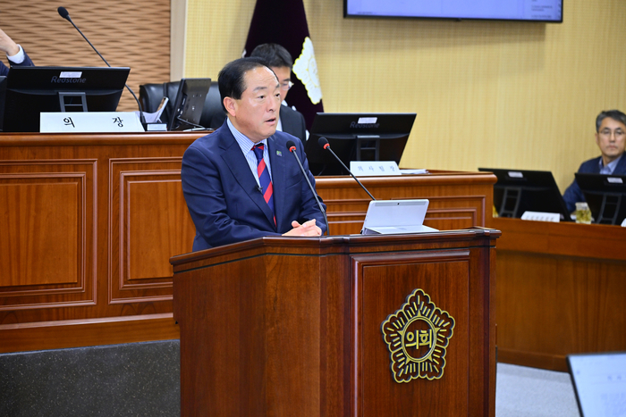 이병선 속초시장이 28일 제349회 속초시의회 제2차 정례회 제1차 본회의에서 시정연설을 하고 있다. 사진|속초시청