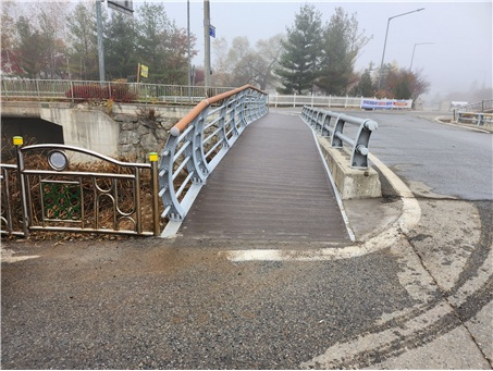 평창군, 진부면 면외동천(면외동 2교) 인도교 설치 공사 완료