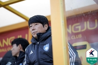 ‘벼랑 끝 승부’ 노상래 “허율 기용 이유? 팀으로 해야 해서”vs김정수 “승점 1 따는 게 어려워, 내려서지 않을 것” [현장 코멘트]