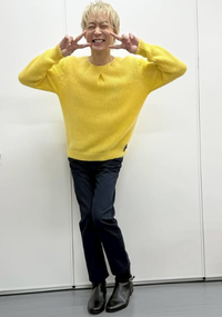 박유천, 앙상한 다리+장꾸미 표정…전성기 비주얼 어디로 [★SNS]