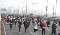 [포토] 마포대교 달리는 러너들