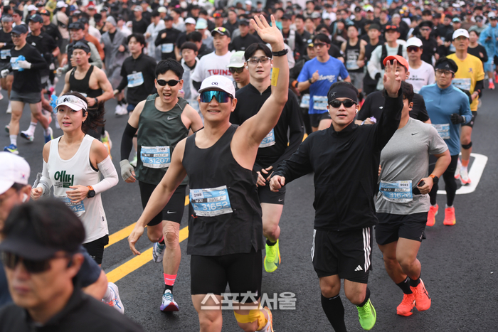 [포토] 활기찬 출발