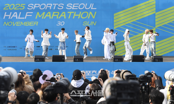 [포토]사이커스의 열정적인 공연