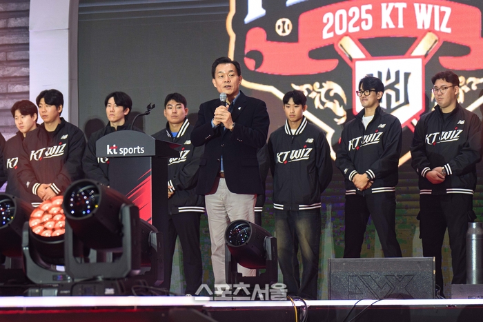 이재준“변함없는 응원과 우렁찬 함성으로 kt위즈와 함께 하자”