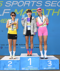 [포토]10km 시상대에 오른 수상자들
