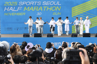 [포토]스포츠서울 하프마라톤, 싸이커스의 축하공연