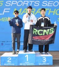 [포토]스포츠서울 하프마라톤, 시상대 오른 주인공들