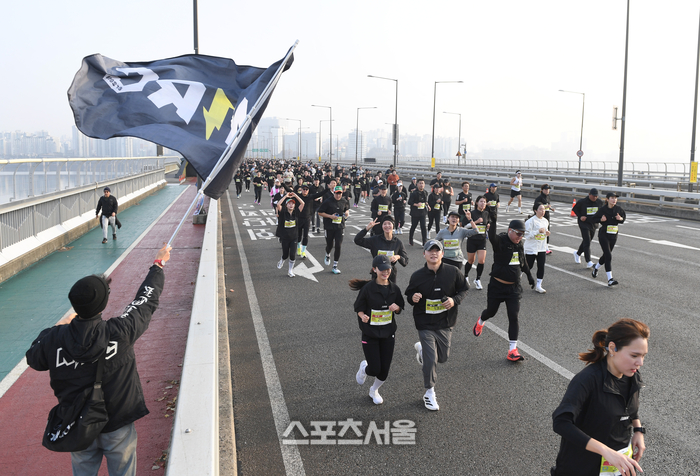 [포토] 힘내라 힘!