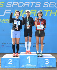 [포토]여자 하프코스 영광의 수상자들