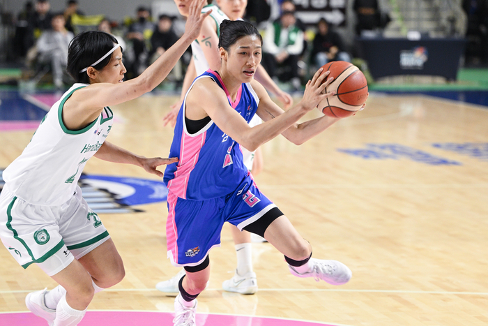 “女 MVP가 목표에요” 바람 현실로! 이해란, 올시즌 제대로 터졌다→삼성생명도 덕분에 ‘승승장구’ [SS스타]