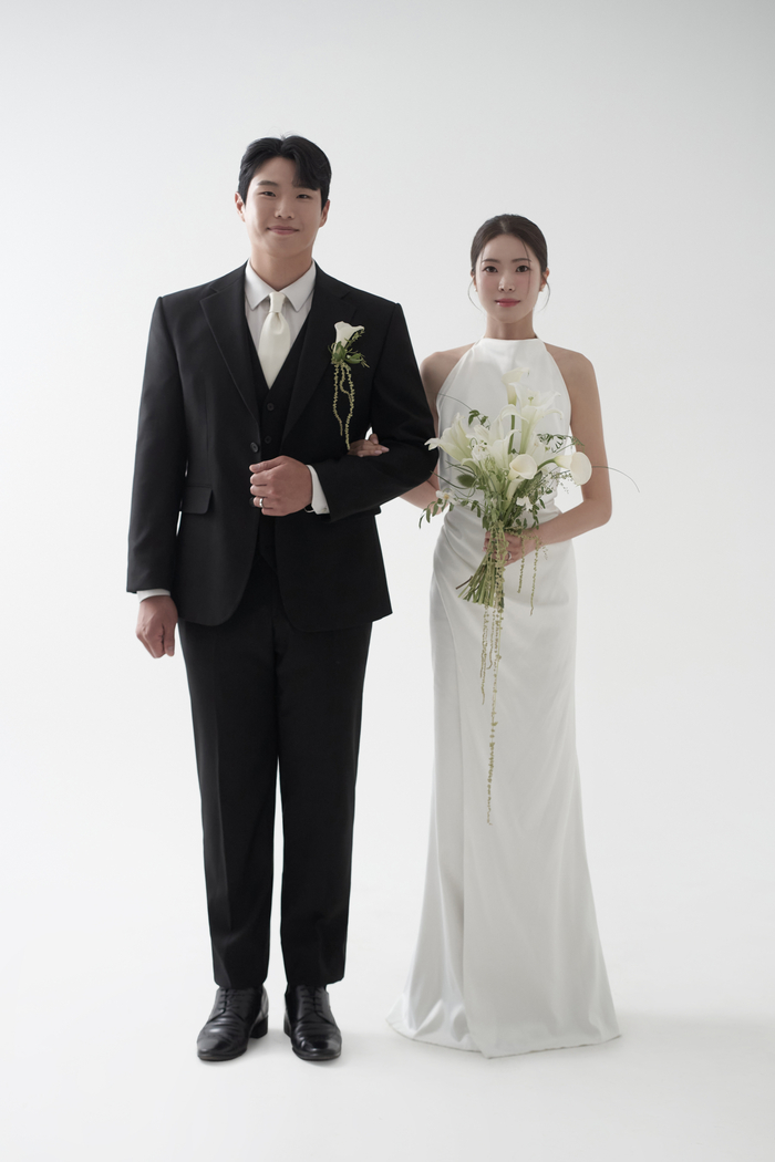 SSG 류효용 육성군 타격코치, 7일 김수정 씨와 백년가약…“유학 시절부터 큰 힘”