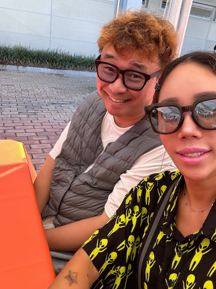 김송, 하반신 마비 25년 차 강원래 발 상태 공개 “발톱 빠져도 통증 못 느껴”