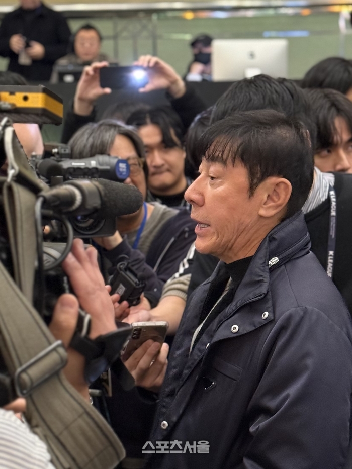 K리그 시상식에 등장한 신태용 전 감독 “표현 과했다, (정)승현이에게 미안…다른 폭행-폭언 있으면 감독 안 해”[SS현장]