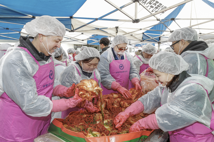 GM한마음재단, 김장김치 830박스, 인천 사회복지기관 전달