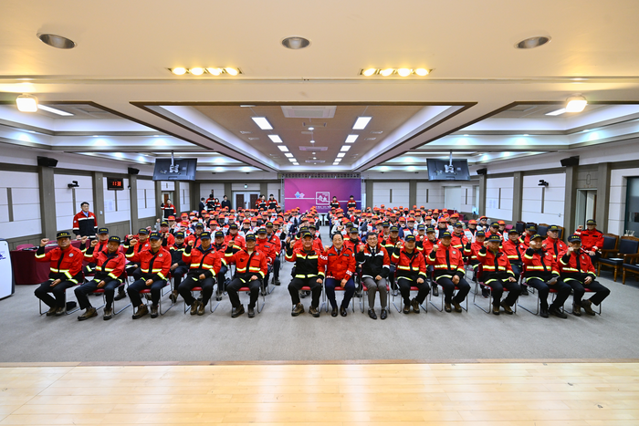 산불진화대 감시원 발대식 모습(10월 27일) 사진|속초시청