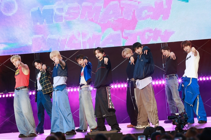 ‘하이브’ 앤팀, 일본서 또 정상