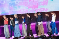 ‘하이브’ 앤팀, 일본서 또 정상