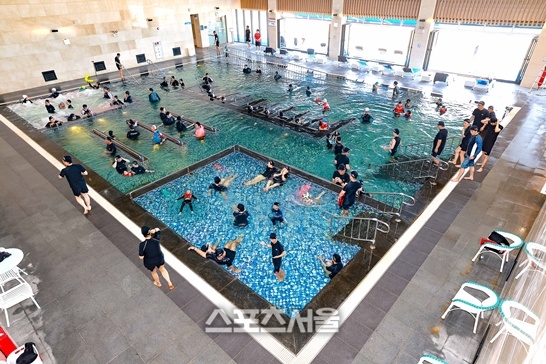 완도해양치유센터 1층 딸라소풀 전경= 완도군 제공