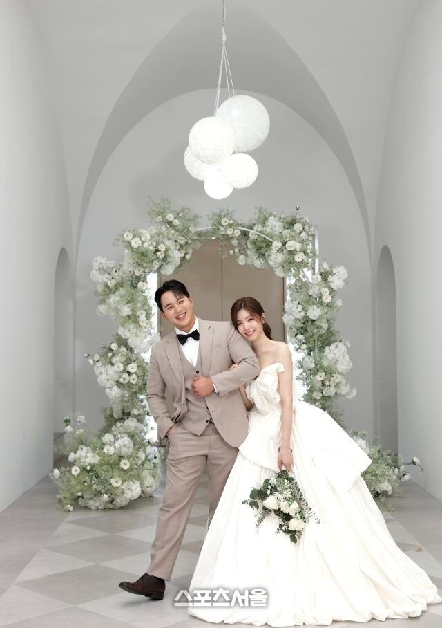 이적 후 바로 결혼까지! 겹경사, 한승택 결혼…투수 문용익도 경사 맞이