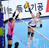 [포토] 김세빈 ‘몸을 비틀어서’