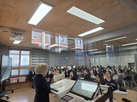 남춘천여중, 에밀리아 가토 주한 이탈리아 대사 내방