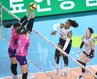 [포토] 모마 ‘터치아웃이야’