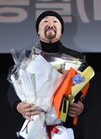 [포토]LG 김용일 코치, 스포츠서울 올해의 상 올해의 코치