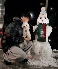 폭설 내린 밤, 임영웅 “내집앞 눈은 내가 치우자”…직접 제설나선 따뜻한 겨울