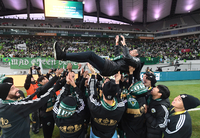 [포토]전북 포옛 감독의 코리아컵 우승 헹가래