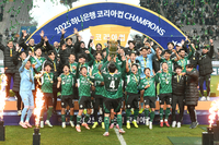 [포토]코리아컵 우승에 기뻐하는 전북 현대